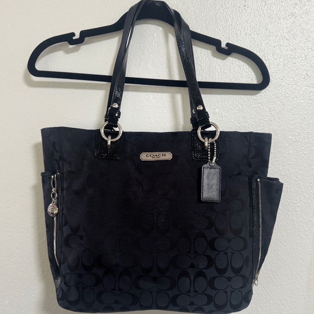 Coach shoulder bag